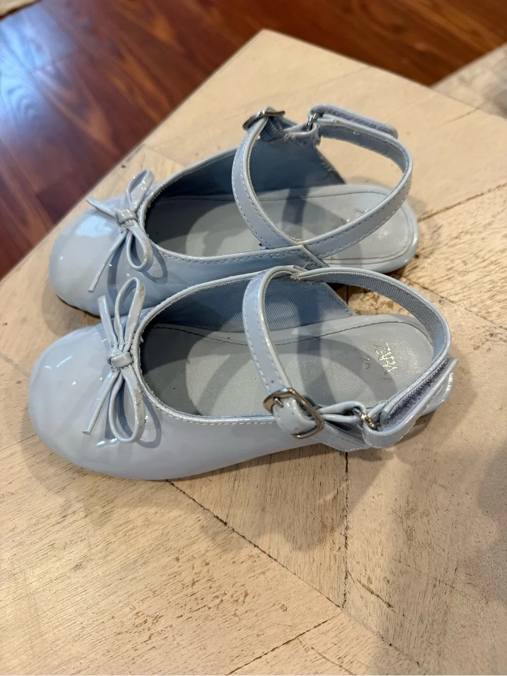 Zara glossy patent